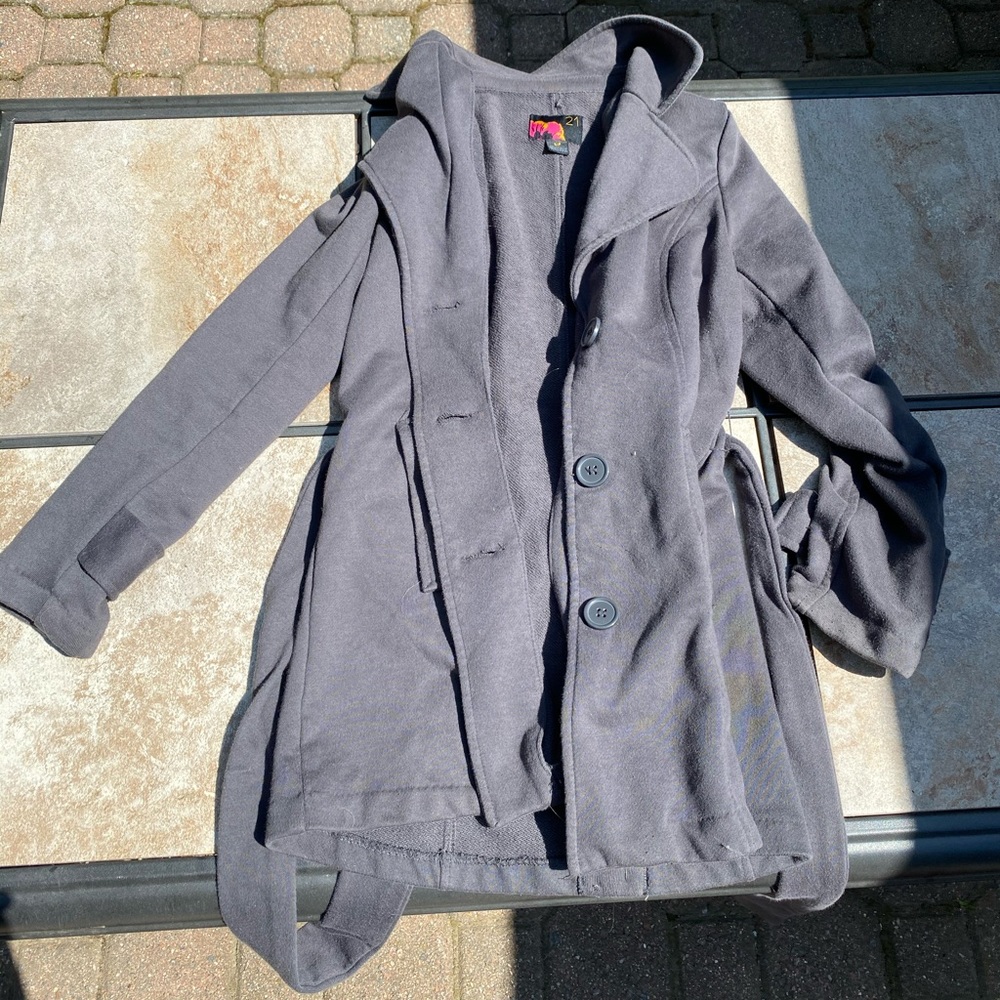 Forever 21 Grey Sweater